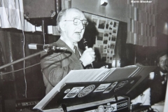 p1000359